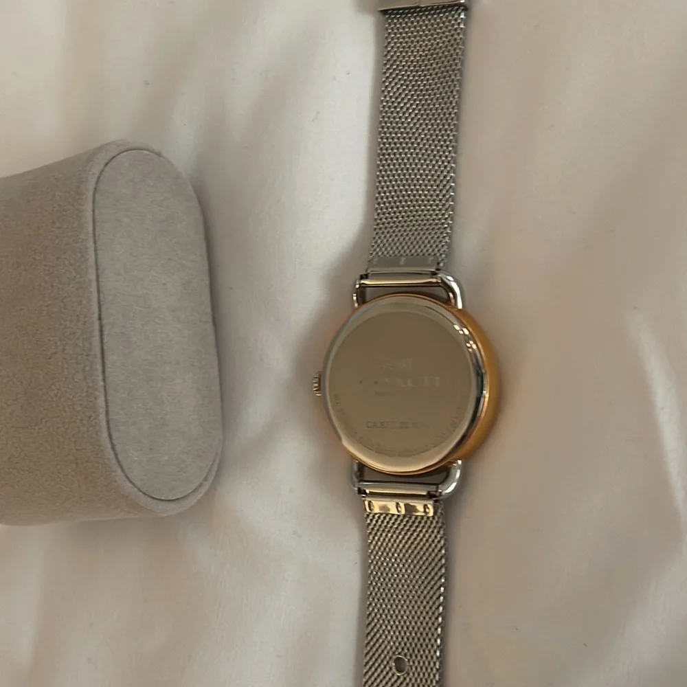 Coach Watch - Picture 3 of 5